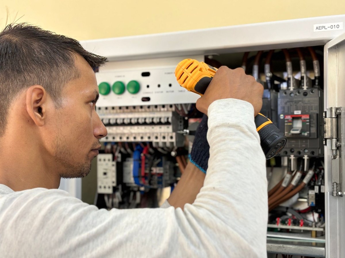 Curso NR-10 — NR-10 — Segurança em Instalações Elétricas